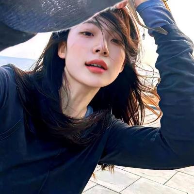 顶流绯闻离婚传闻疯传，双方工作室齐声否认，长达一周持续发酵